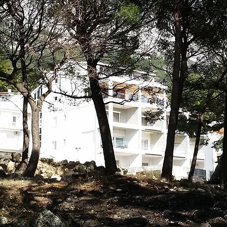 Apartments Lucija Brela Luaran gambar