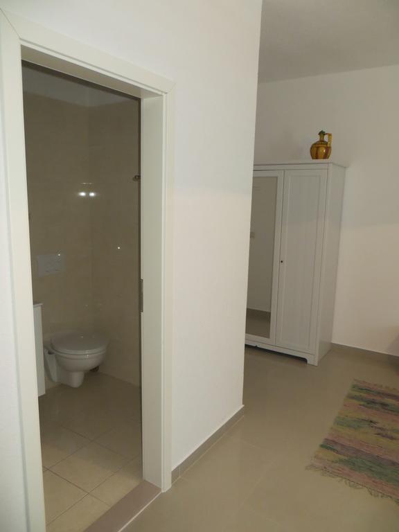 Apartments Lucija Brela Luaran gambar