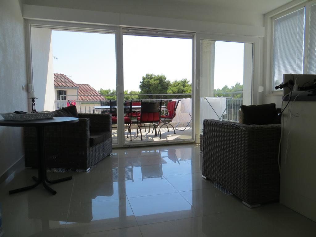 Apartments Lucija Brela Luaran gambar